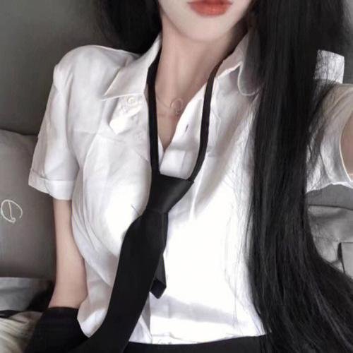老虎装牙